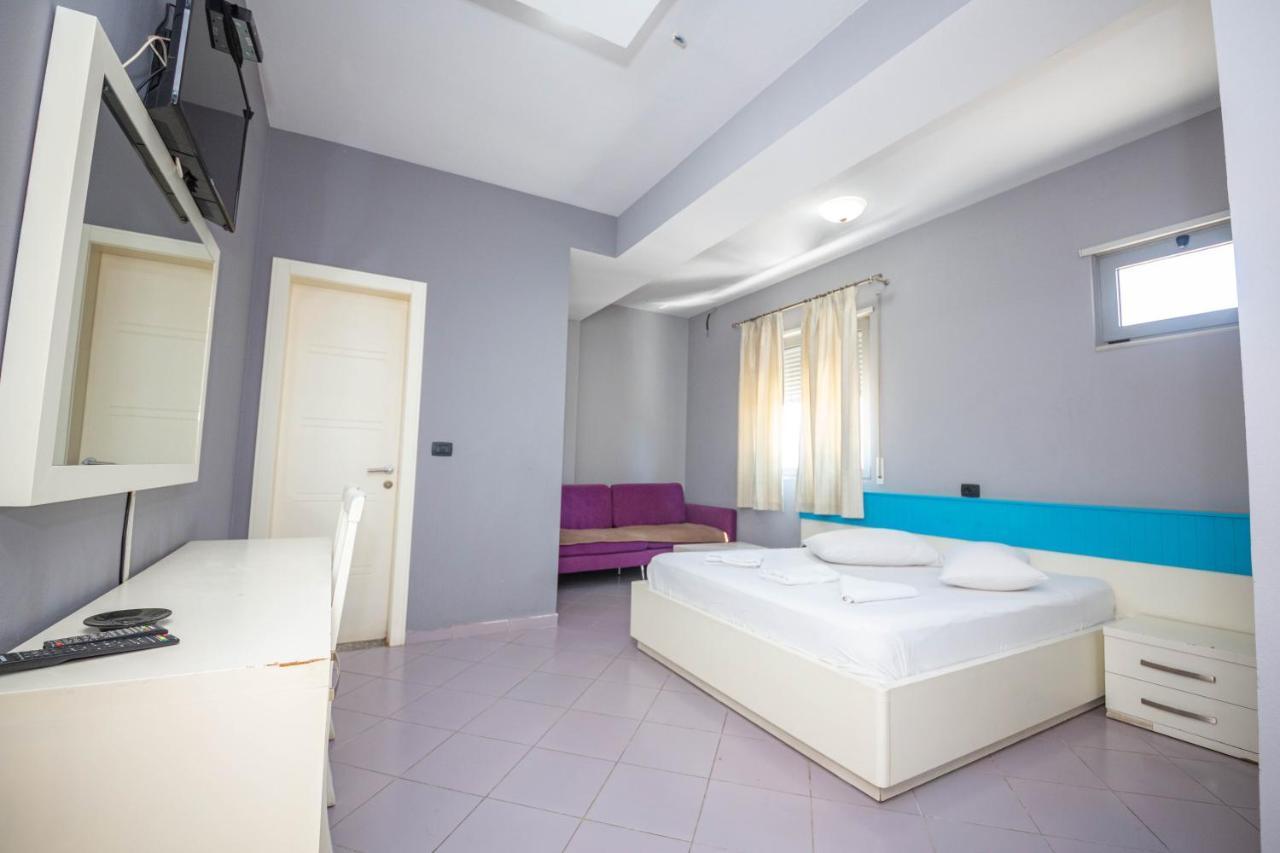 Hotel Tosi Tirana